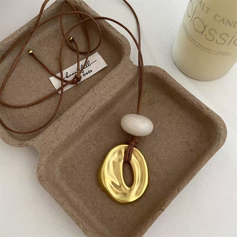 Organic Oval Pendant Necklace - Adjustable Sliding Chain for Women - Minimalist Gift Jewelry | AURUM WAVE