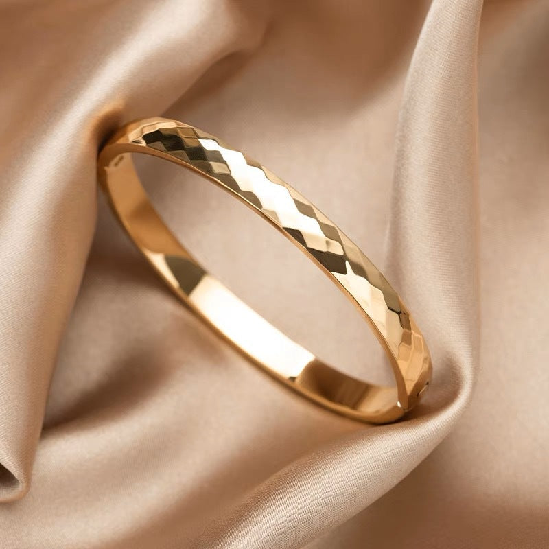 Rhombus Open Cuff Bracelet - Polished Steel Geometric Bangle for Women - Minimalist Statement Piece | AURUM WAVE