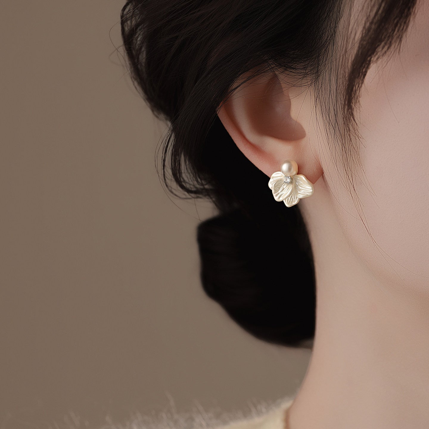 Layered Petal Earrings - Pearl Zircon Flower Earrings for Women - Vintage Floral Statement Jewelry | AURUM WAVE