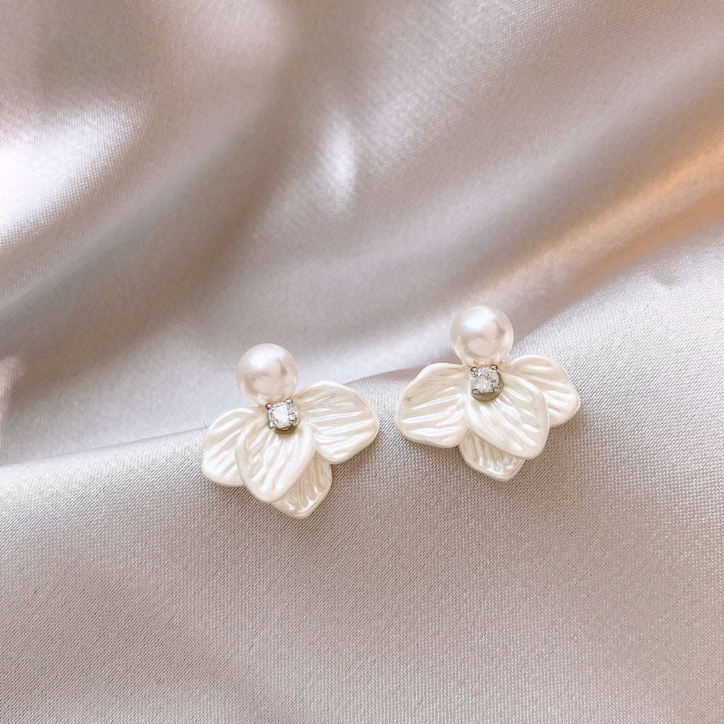 Layered Petal Earrings - Pearl Zircon Flower Earrings for Women - Vintage Floral Statement Jewelry | AURUM WAVE