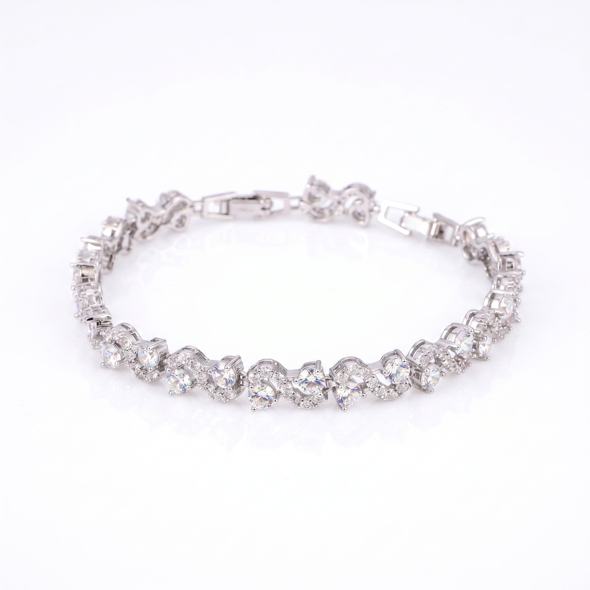 Luxury Zircon Wave Bracelet - Sculptural Crystal Wave Bangle for Women - Elegant Party Jewelry | AURUM WAVE